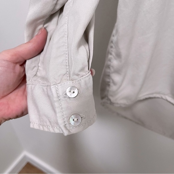 C&C California Long Sleeve 100% Lyocell Button Down Shirt Size Small - Picture 5 of 8